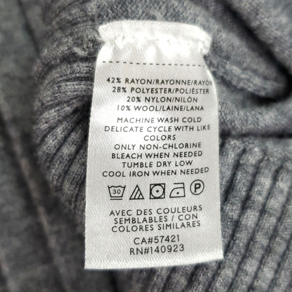 Loft Pleated Puff Sleeve Gray Sweater Size Small - Picture 12 of 16